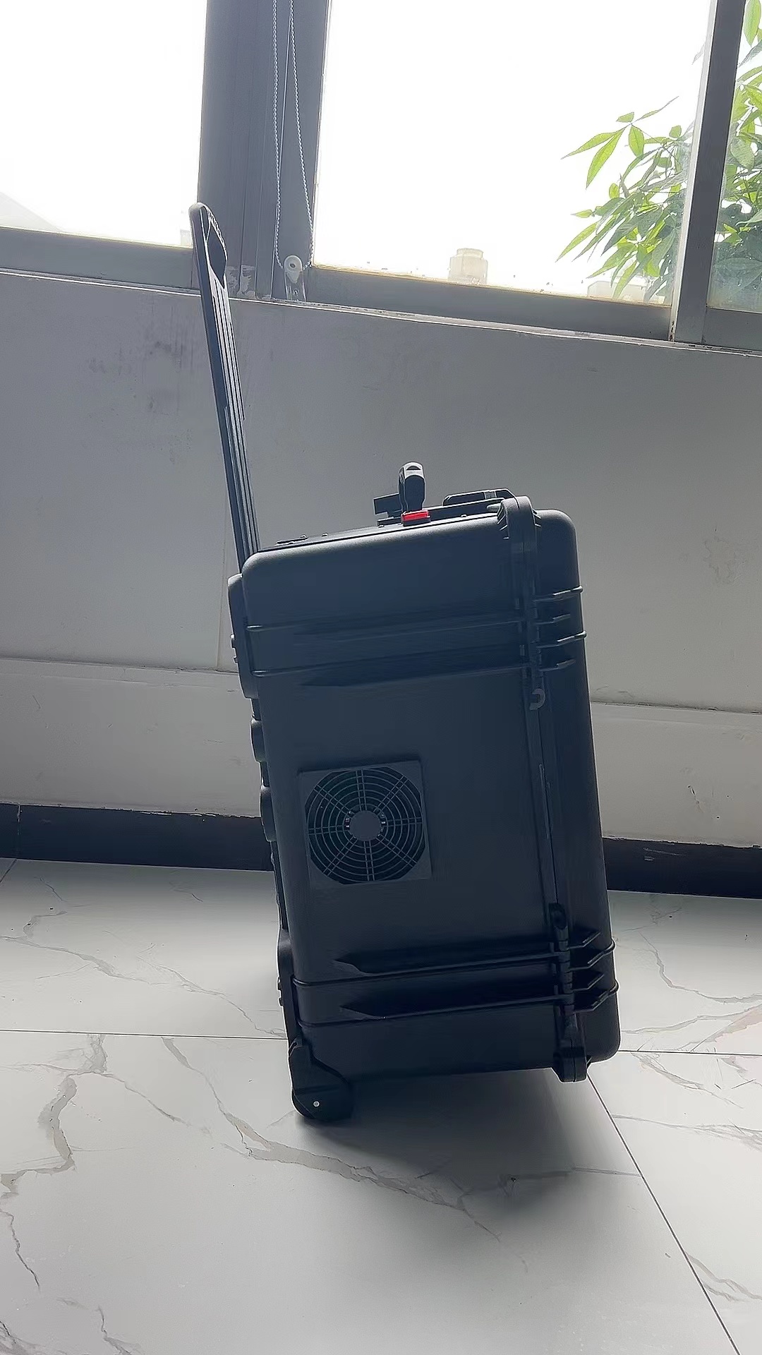 中原镇手拉箱型移动通信干扰器